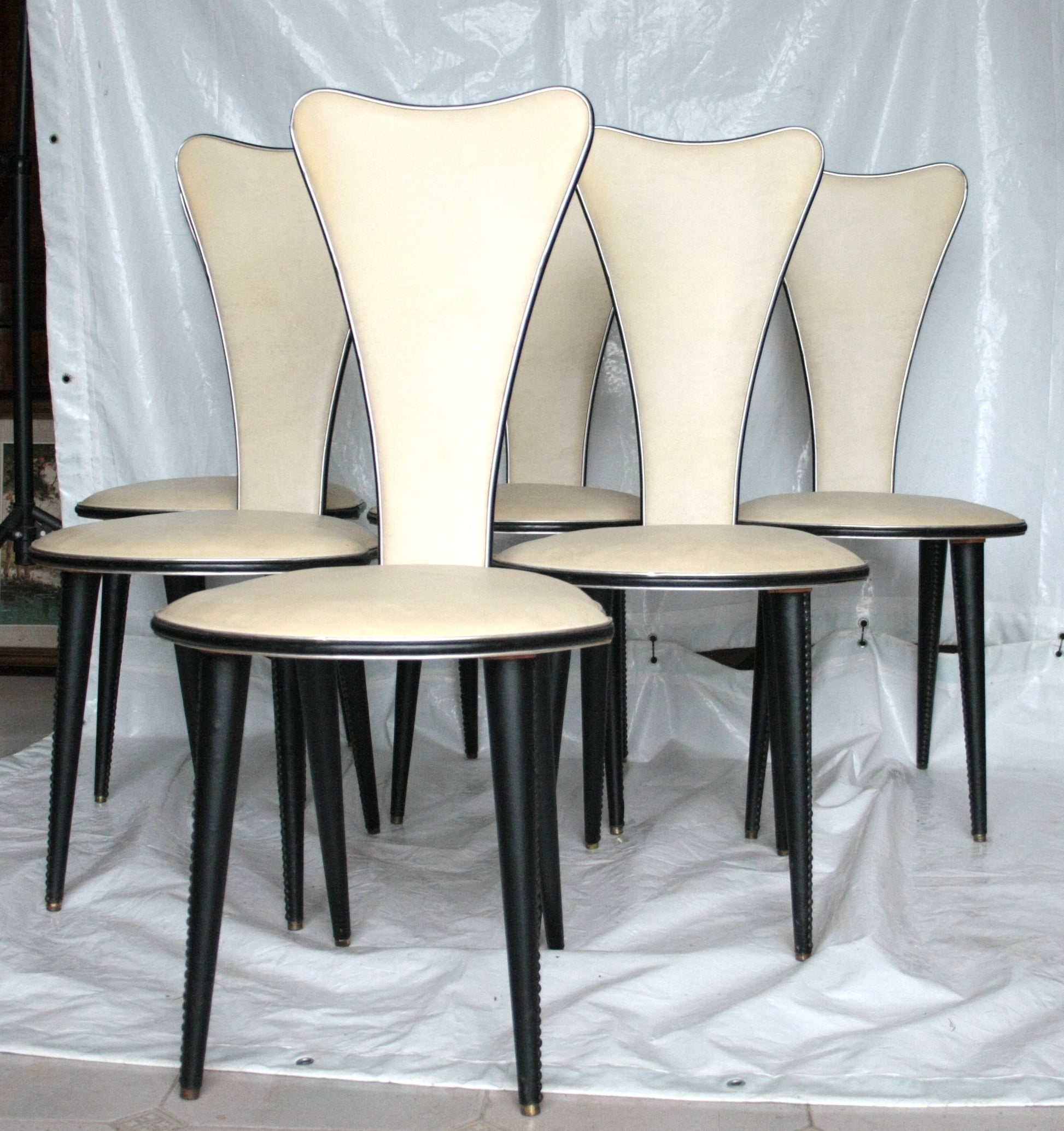 Set di sei sedie Umberto Mascagni anni 60 Italia colore crema e nero