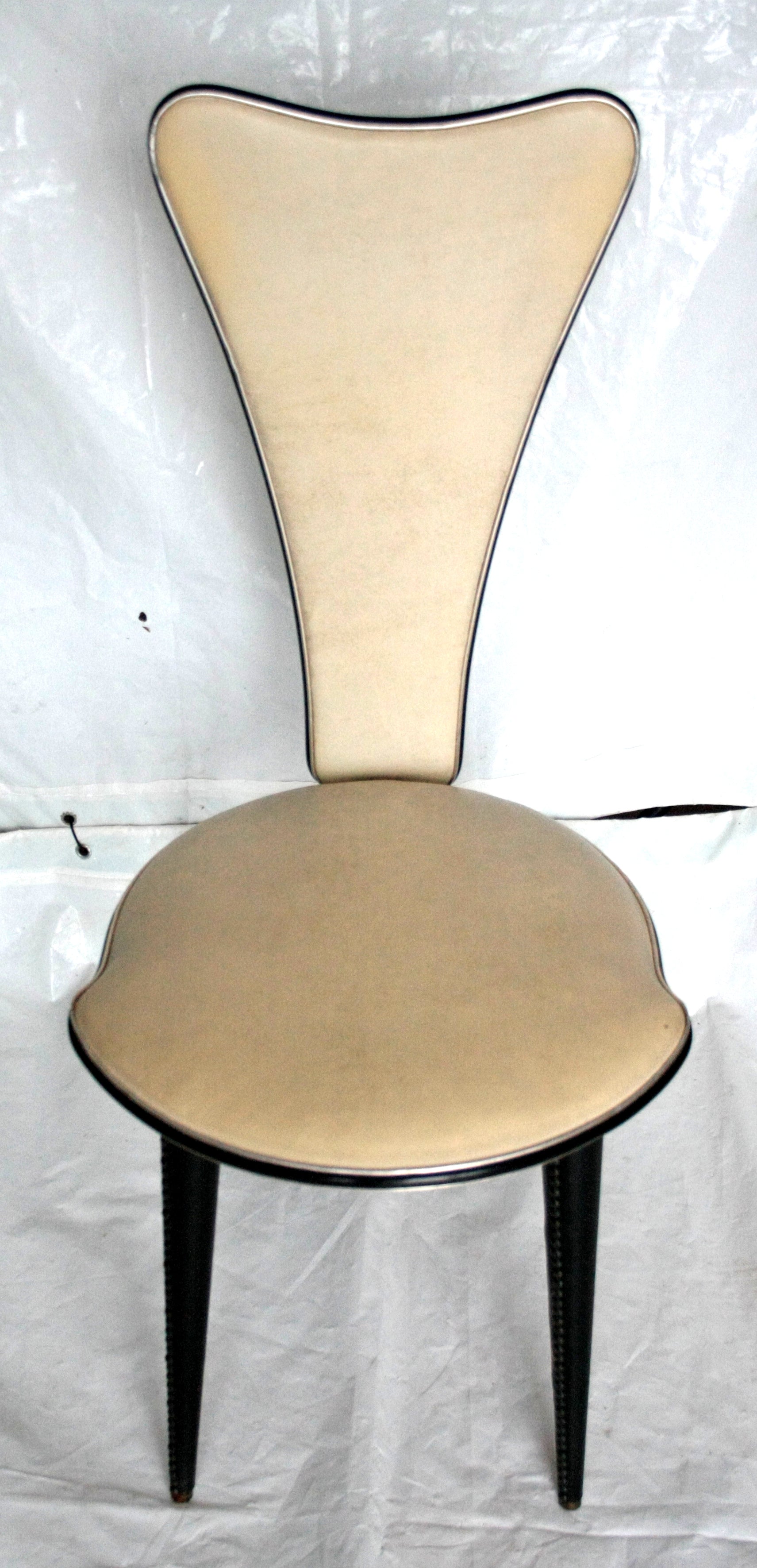 Upholstered sedie Umberto Mascagni anni 60 con finitura nera, pezzo iconico Italia