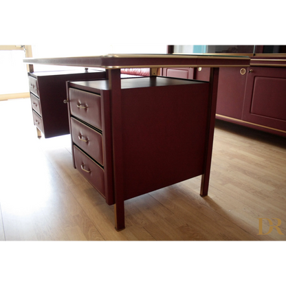 Scrivania con cassetti in similpelle bordeaux di Umberto Mascagni, set scrivania elegante