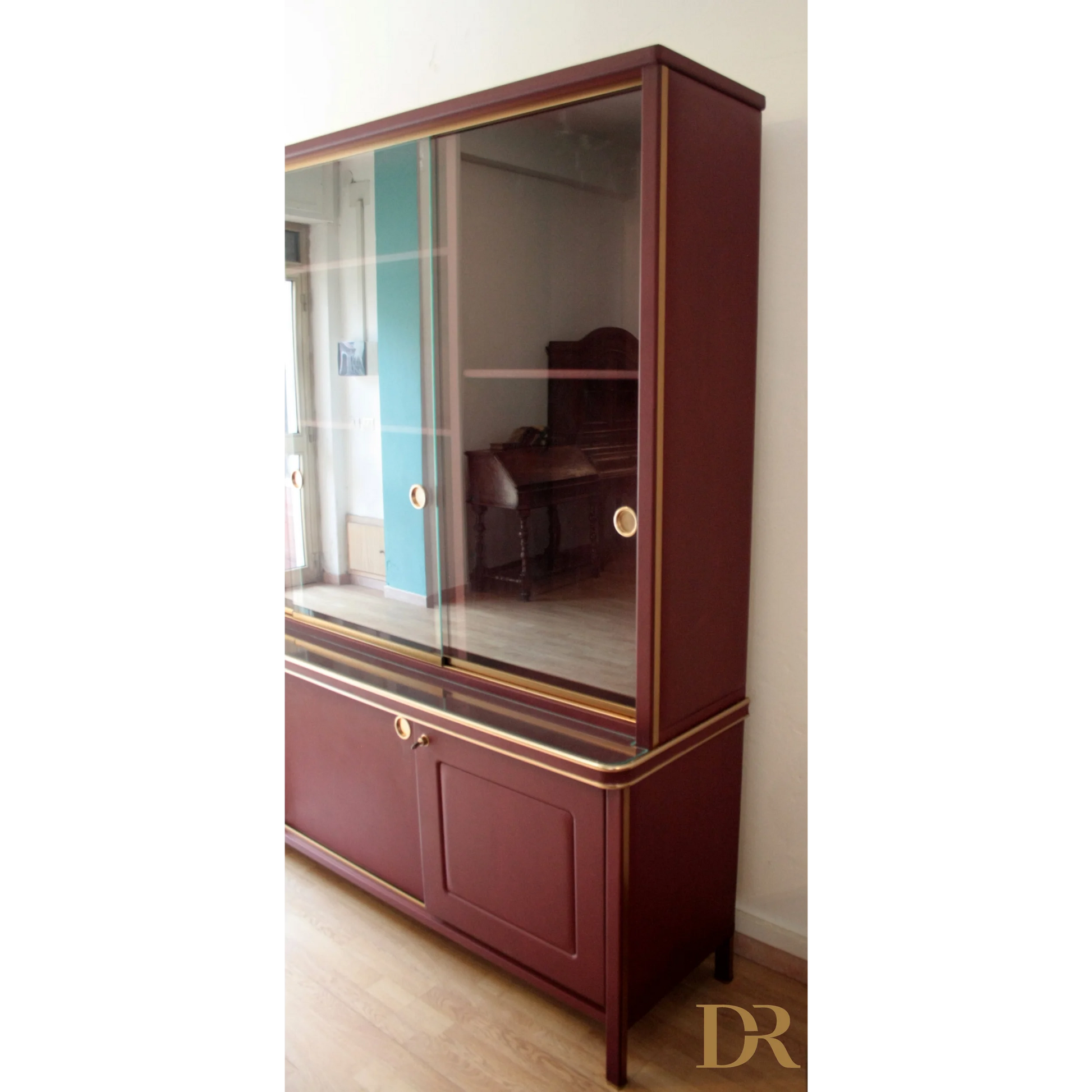 Armadio marone e oro in similpelle Bordeaux nel Set Studio Umberto Mascagni Italia 1950