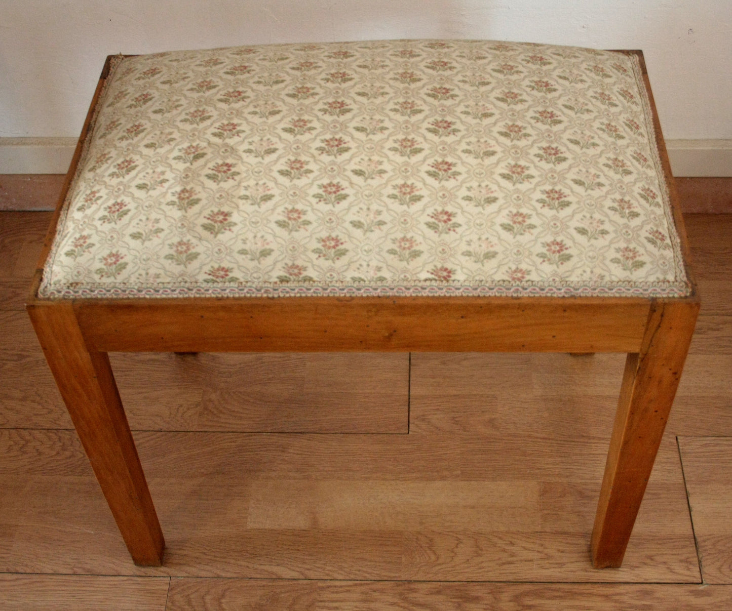 Sgabello-panca vintage in noce massello, esemplare raffinato risalente agli anni 50-60