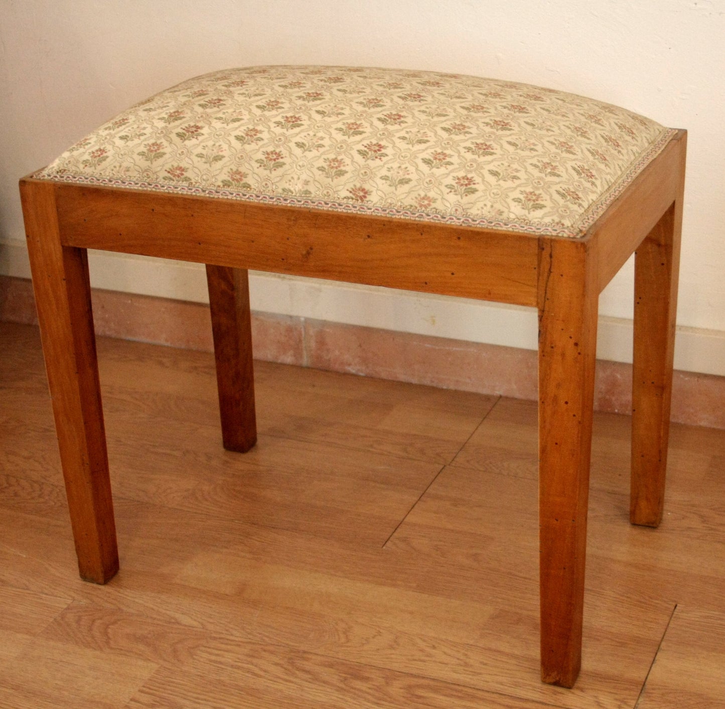 Sgabello-panca vintage in noce massello, esemplare raffinato risalente agli anni 50-60