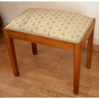Upholstered wooden stool in noce massello, sgabello-panca vintage, esemplare raffinato del 50-60