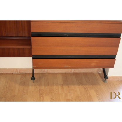 Dettaglio di un mobile parete modulare Urio di Luisa Parisi, stile Italia anni ’60