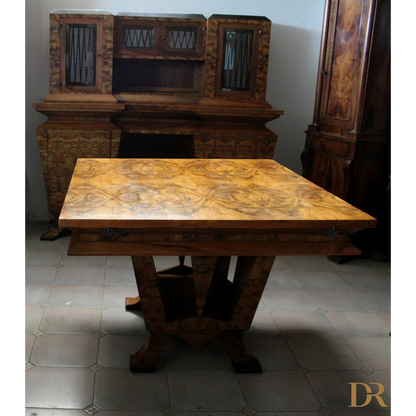 Tavolo art Decò in legno ornato, simbolo di casa e storia, ministro Bottai, 1933