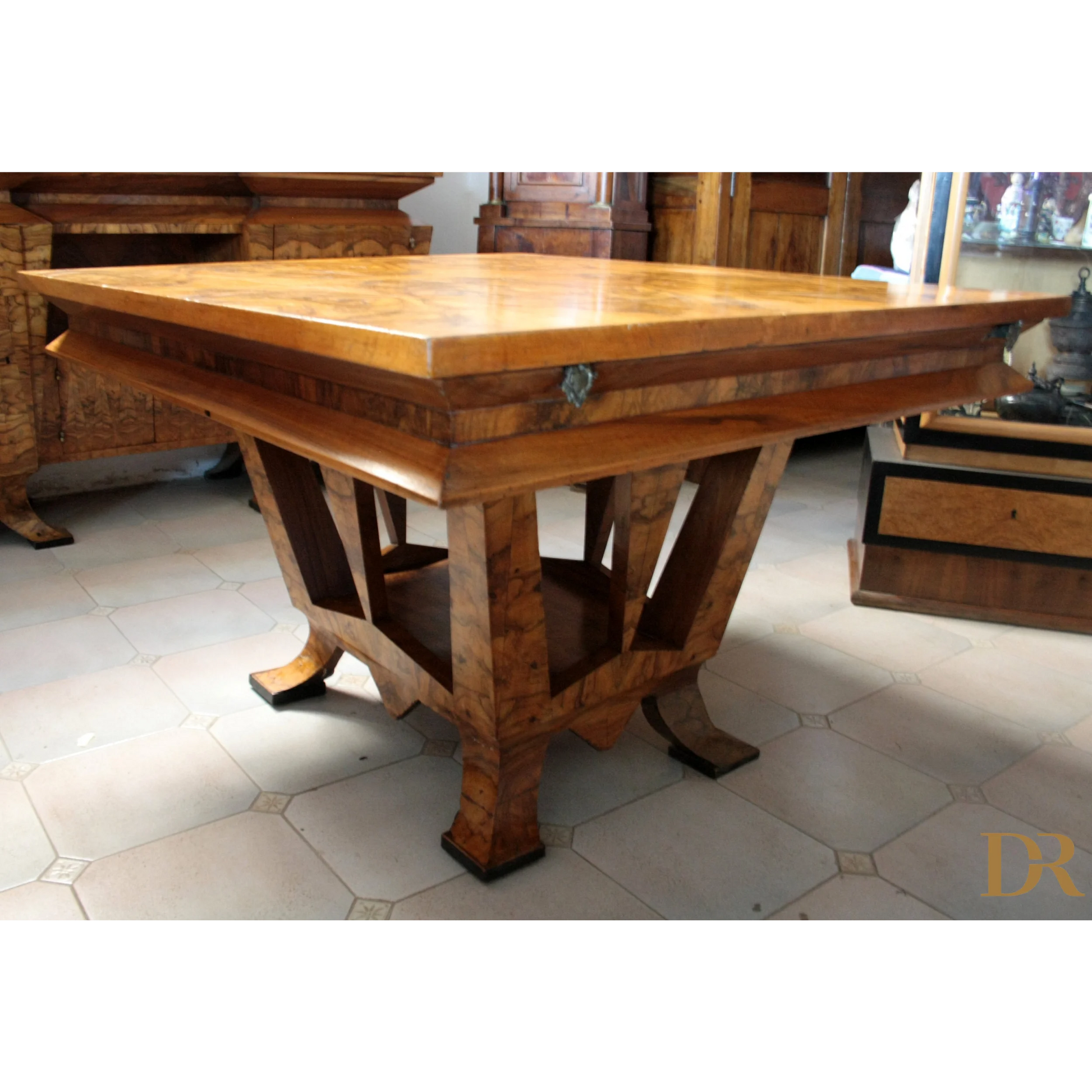 Tavolo art Decò con cassetto, storia casa, ministro Bottai, Roma, 1933