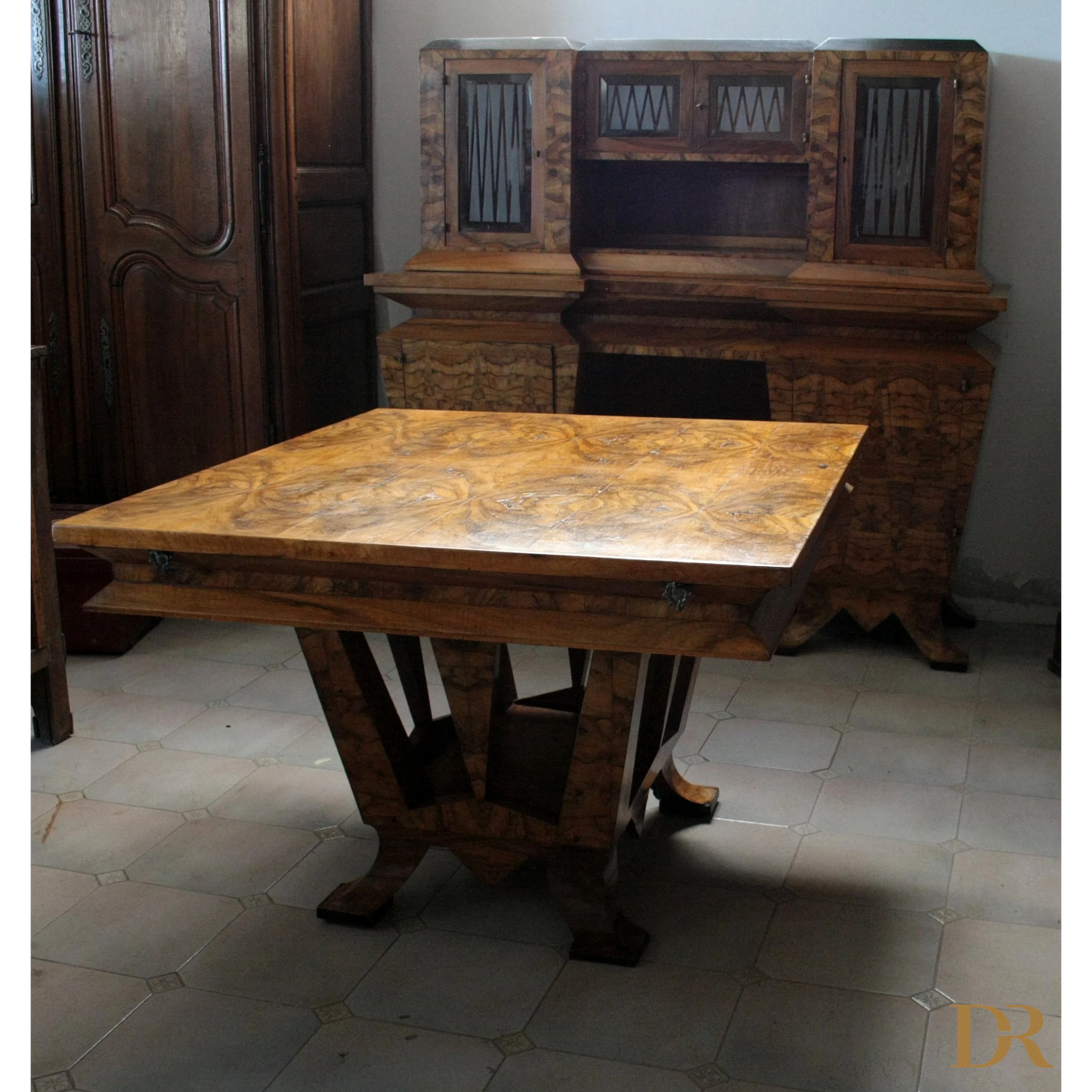 Tavolo art Decò con piano decorato, realizzato per il ministro Bottai a Roma