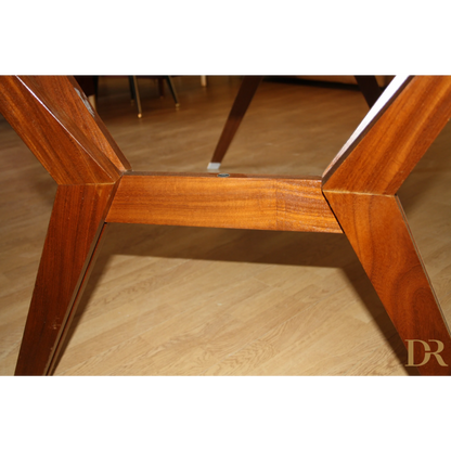 Struttura della gamba in legno del Tavolo Tolomeo di Ico Parisi ed Ennio Fazioli