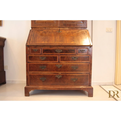 Trumeaux Secretaire scrivania cassettiera Luigi XVI Inglese vintage in noce Dario Raia Antiquariato Modernariato Vintage Armadietto secretaire Armadio secretaire Comodino a credenza Scrivania in legno Secretaire a cassetti Secretaire in rovere massello Secretaire intarsiato Secretaire vintage trumeaux