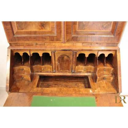 Trumeaux Secretaire scrivania cassettiera Luigi XVI Inglese vintage in noce Dario Raia Antiquariato Modernariato Vintage Armadietto secretaire Armadio secretaire Comodino a credenza Scrivania in legno Secretaire a cassetti Secretaire in rovere massello Secretaire intarsiato Secretaire vintage trumeaux